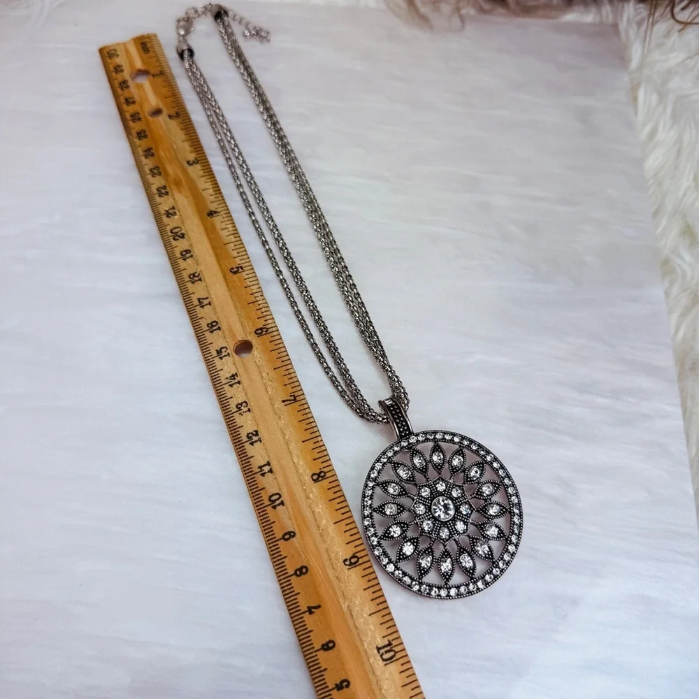 Elegant Silvertone and Black Bling Pendant Necklace